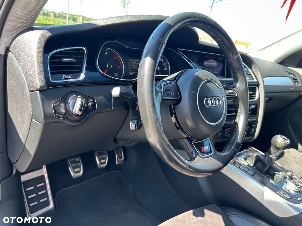 Audi A4 Avant 2.0 TDI clean diesel - 16