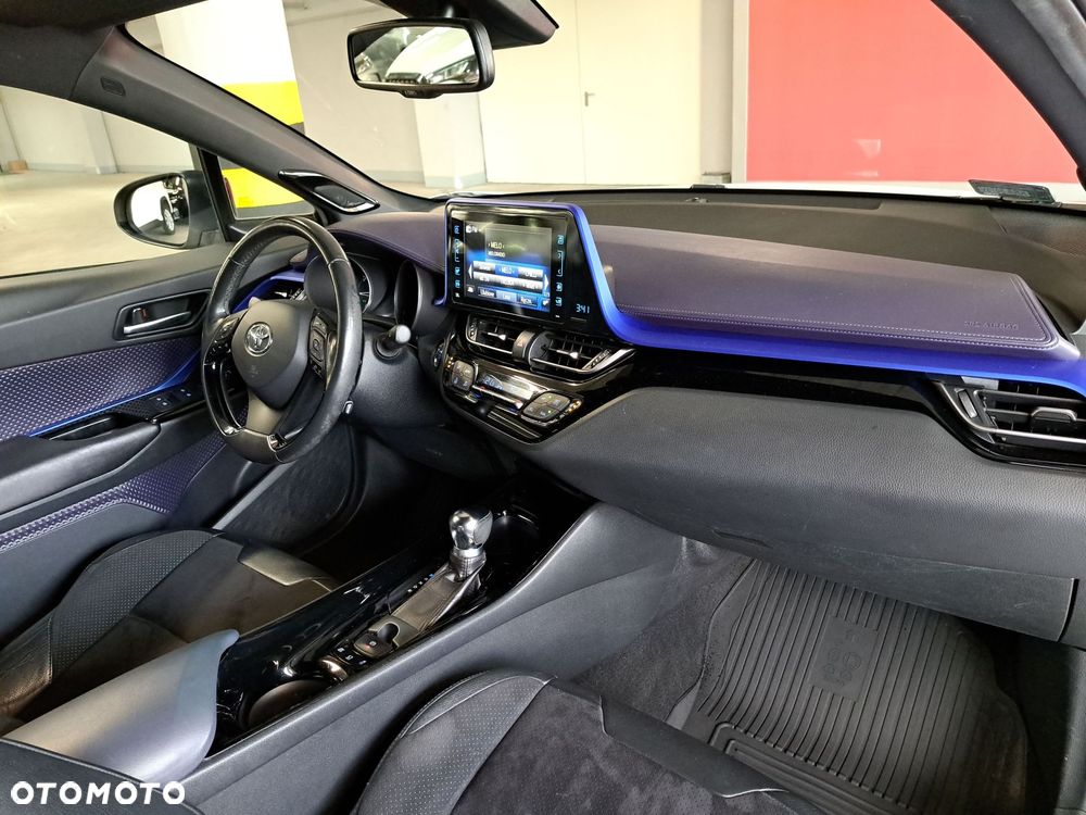 Toyota C-HR 1.8 Hybrid Dynamic - 17