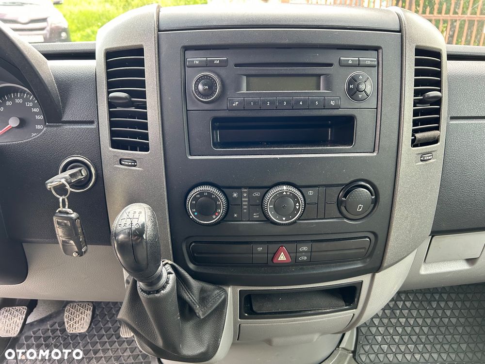 Volkswagen Crafter - 11