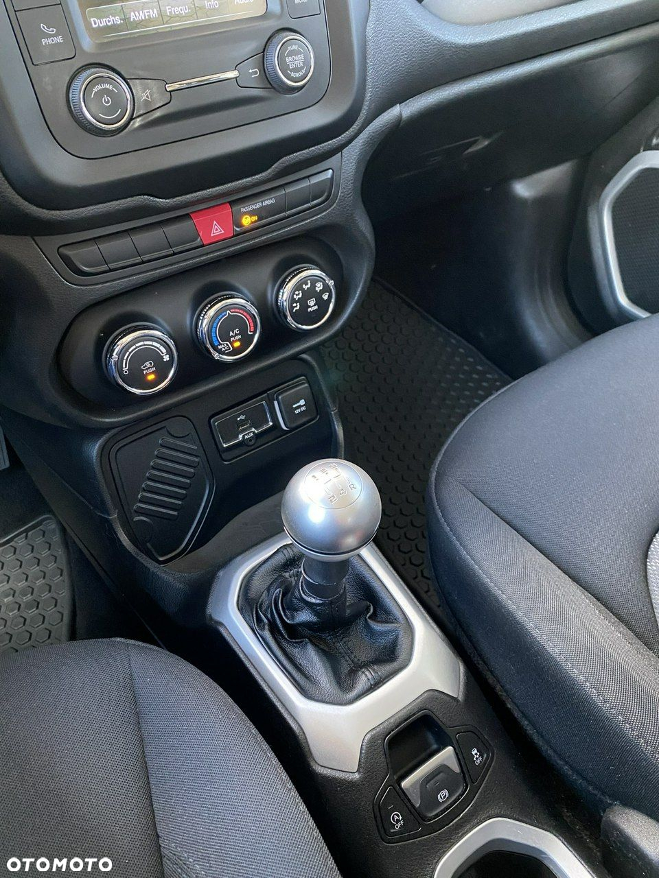 Jeep Renegade 1.6 E-torQ Sport Start&Stopp - 21