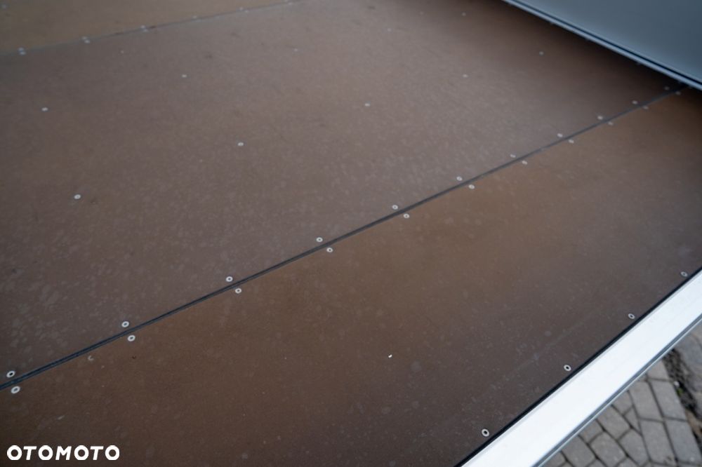 Iveco Daily 70C18 - 18