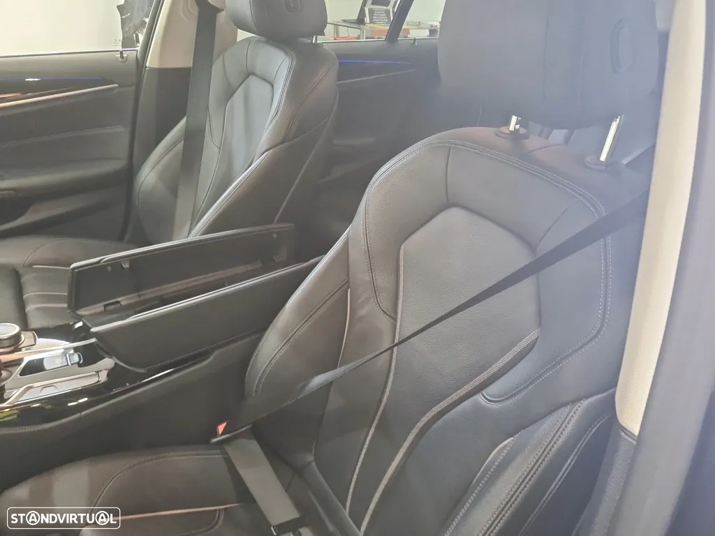 BMW 530 e iPerformance Line Luxury - 9