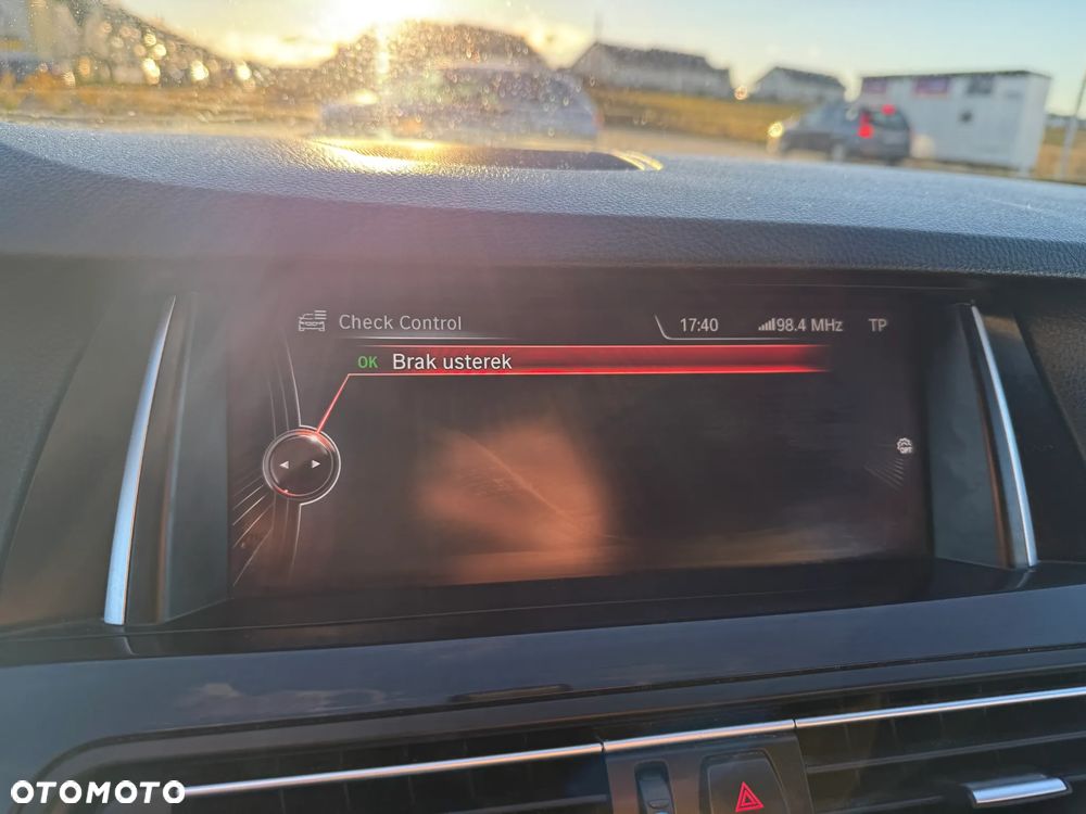 BMW Seria 5 520d xDrive - 20
