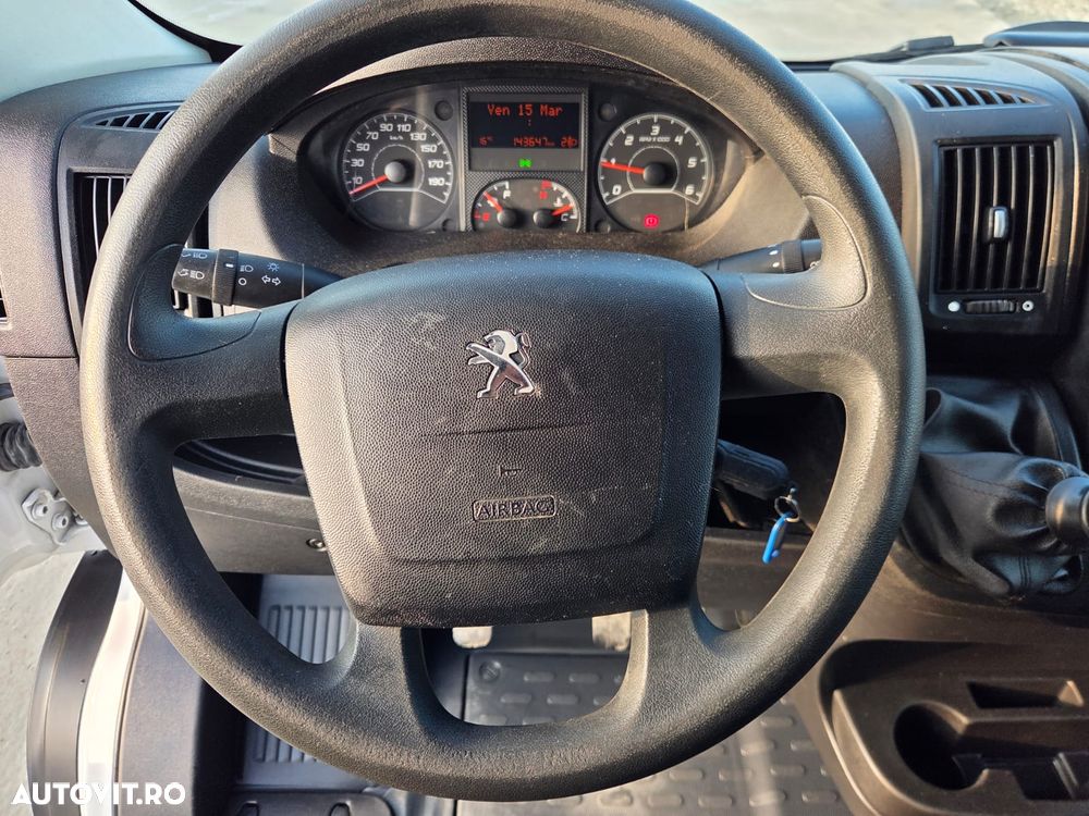 Peugeot Boxer L4H2 Premium Edition - 24