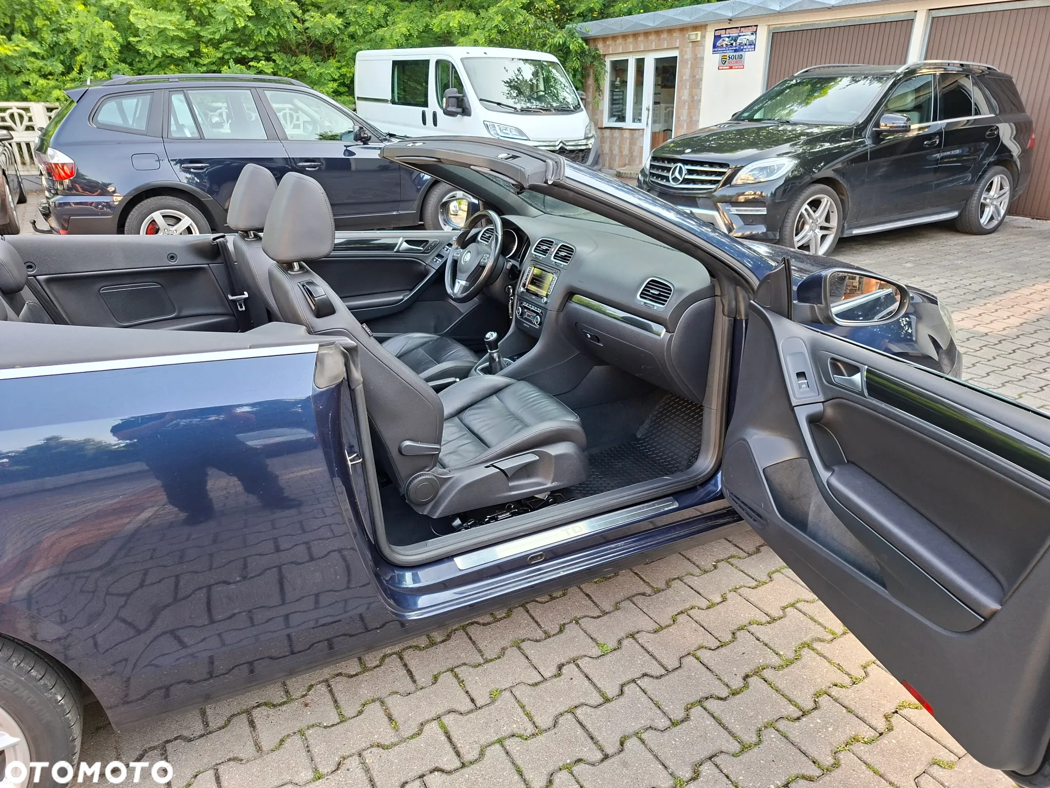 Volkswagen Golf Cabrio 2.0 TDI BlueMotion Technology - 23