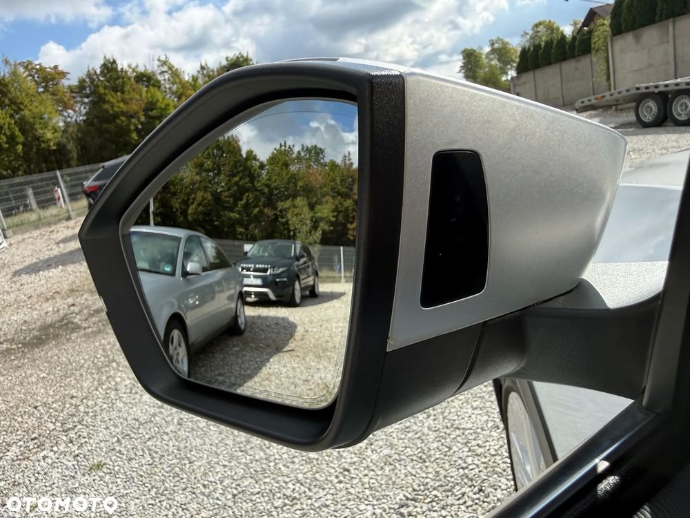 Skoda Octavia 2.0 TDI DSG 4x4 Scout - 37