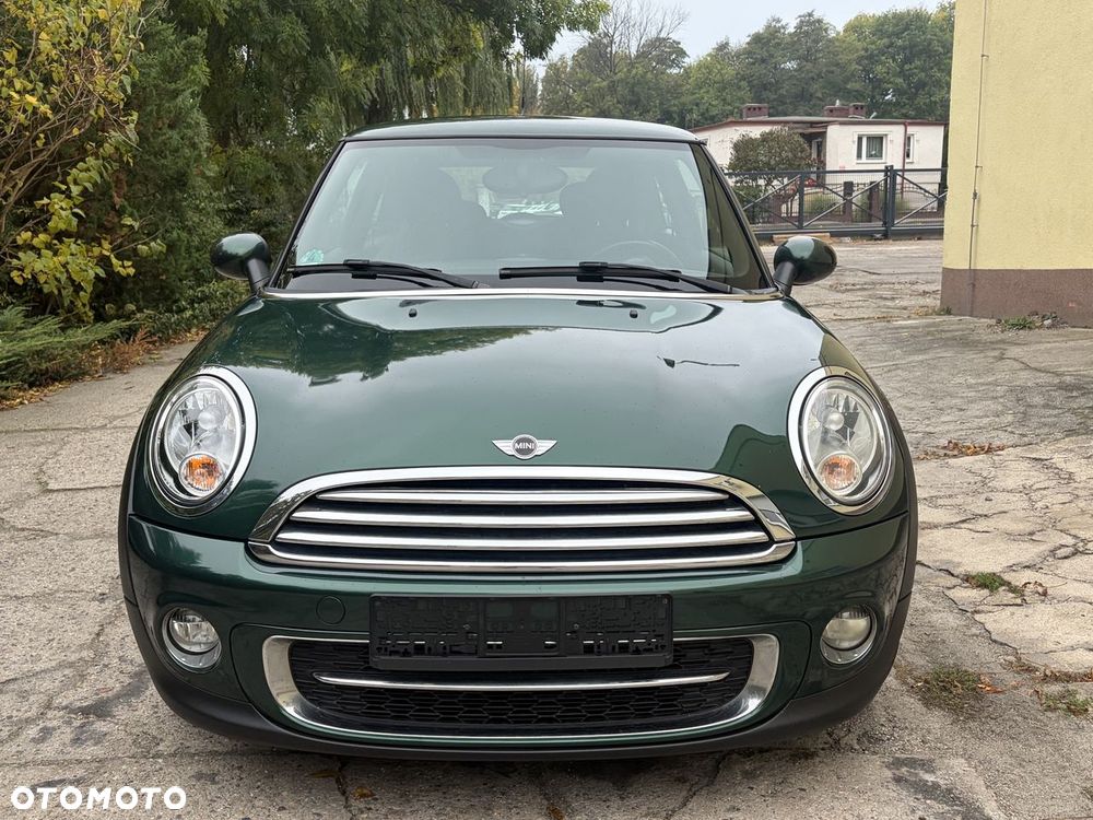 Mini One 2012 photo 3