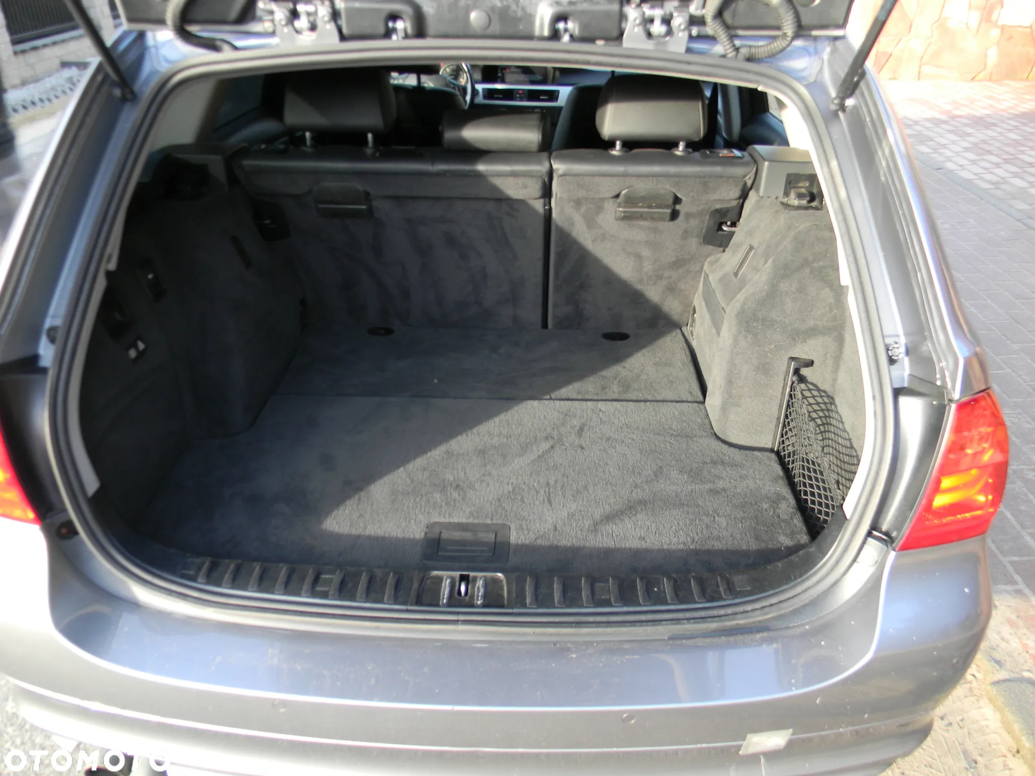 BMW Seria 3 325d DPF Touring Edition Exclusive - 18