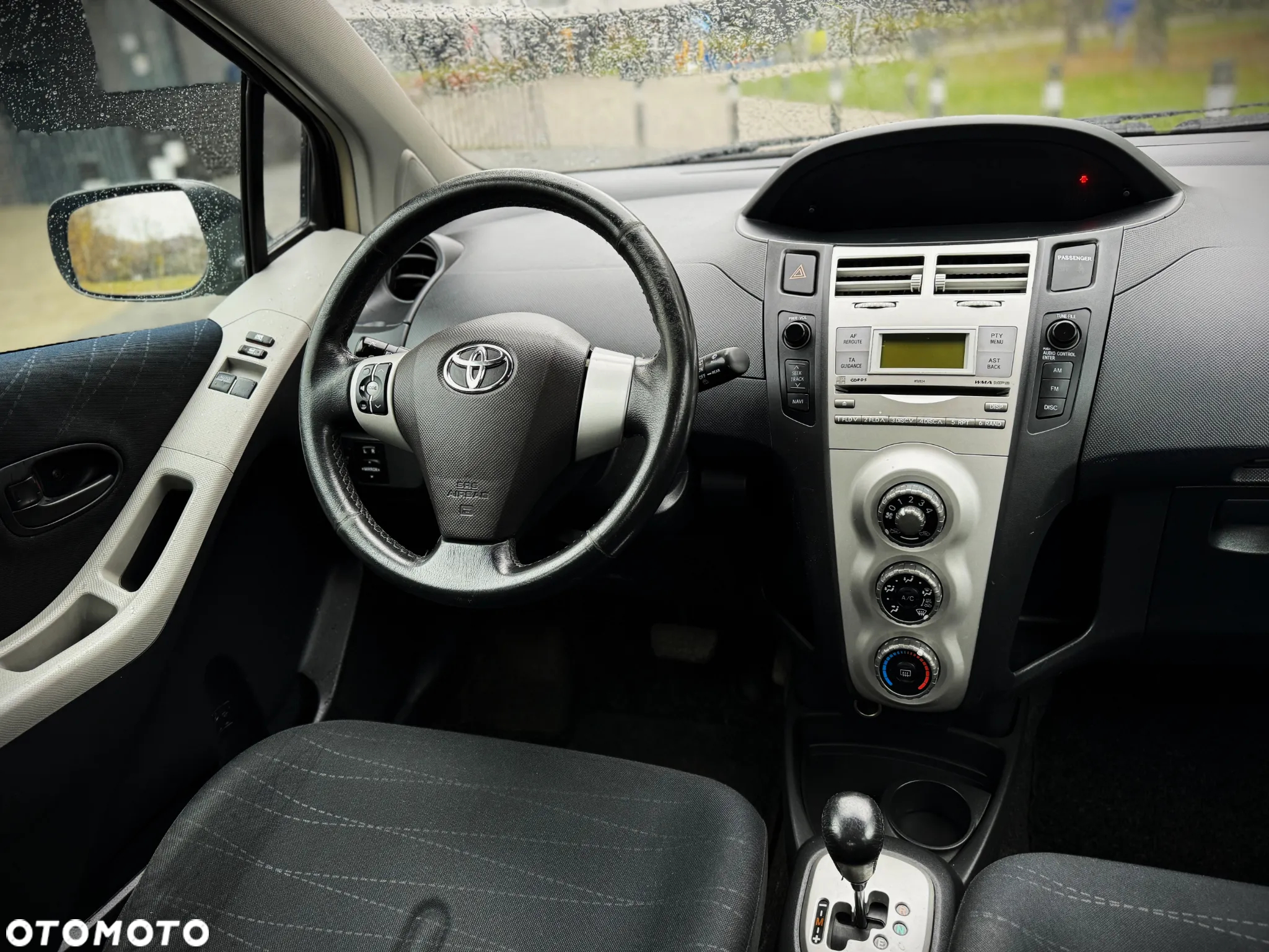 Toyota Yaris 1.3 Luna - 5