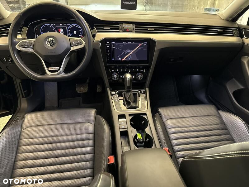 Volkswagen Passat 2.0 TSI 4Mot Elegance DSG - 23