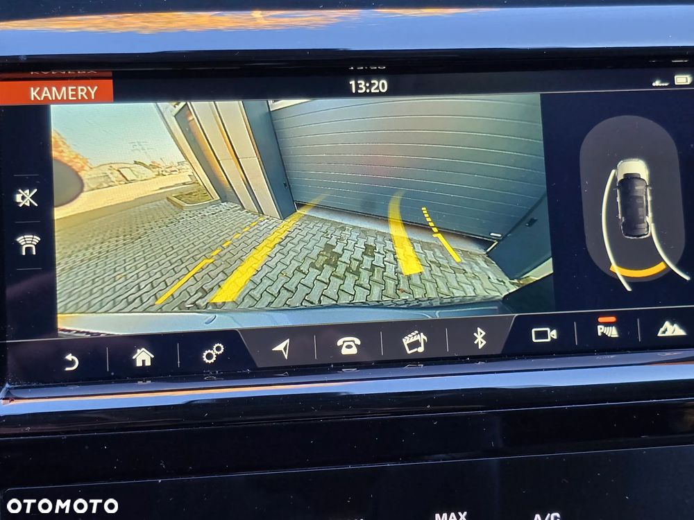 Land Rover Discovery Sport - 11