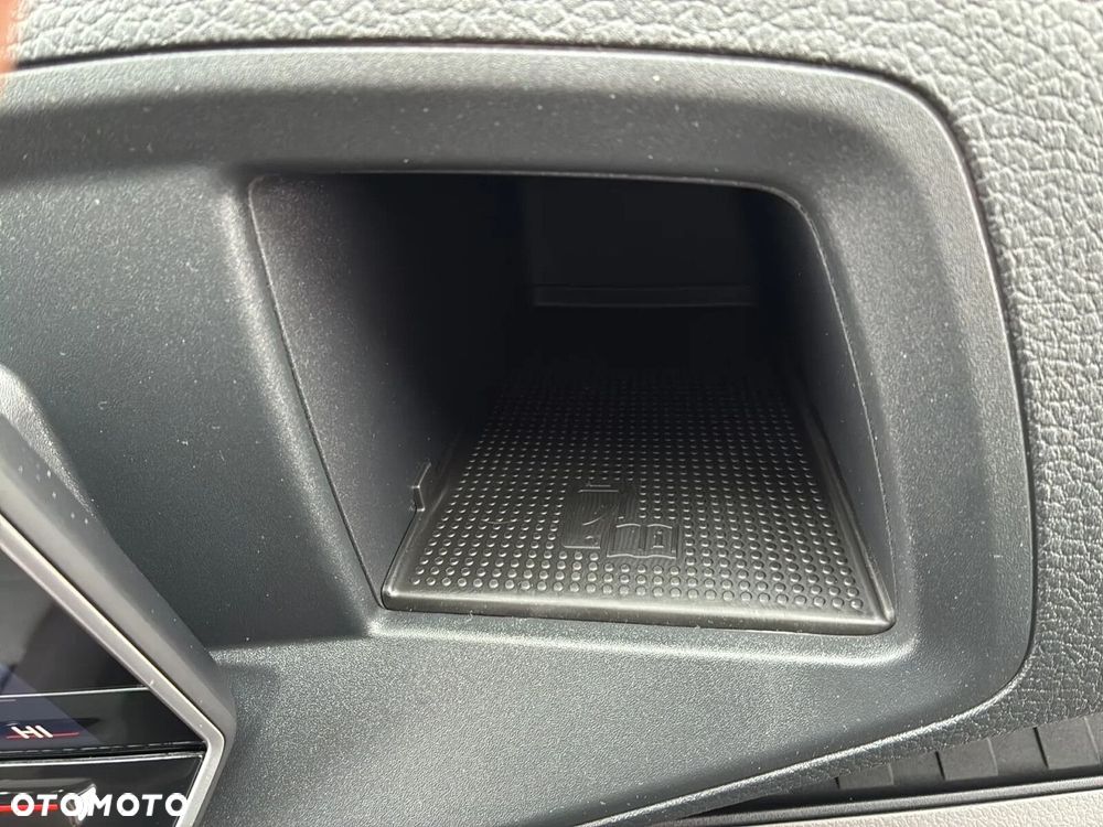 Volkswagen Crafter 35 Furgon Automat/LONG/L5H3, 2.0BiTDI 177KM, Automat, Wysoki dach, Long, r.o. 4490 - 33