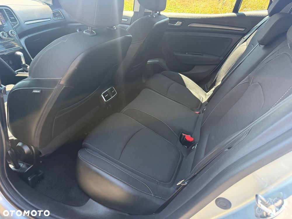Renault Megane 1.5 Blue dCi R.S Line EDC - 11