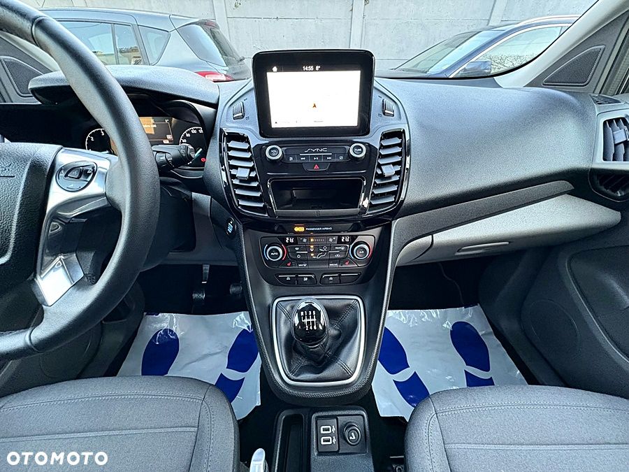 Ford Tourneo Connect Grand - 30