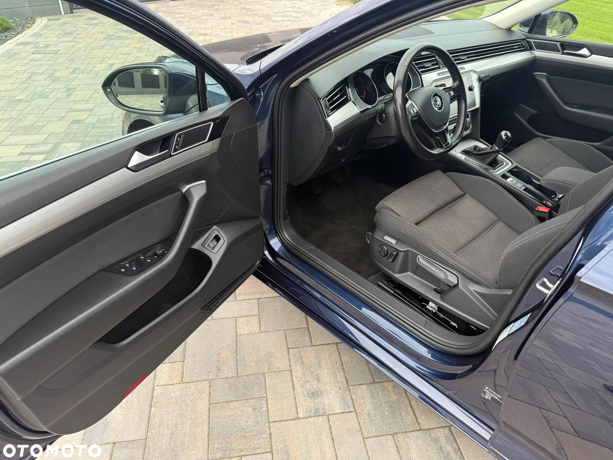 Volkswagen Passat 2.0 TDI BMT Highline - 21