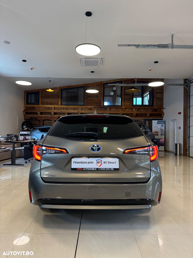 Toyota Corolla 1.8 Hybrid Team Deutschland - 33