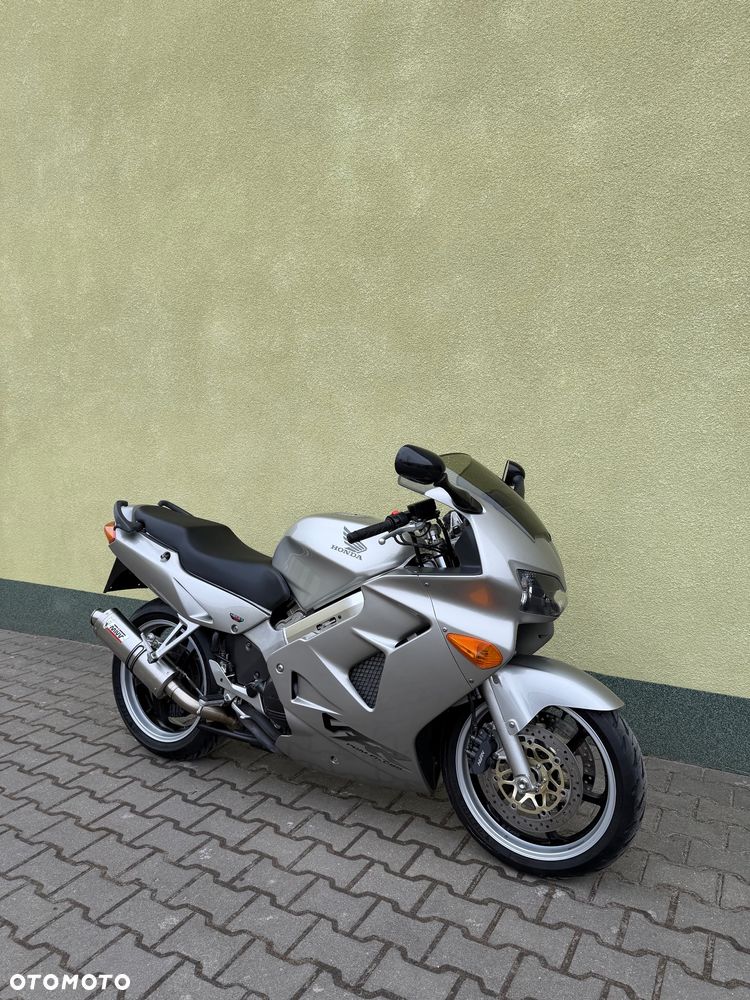 Honda VFR - 1