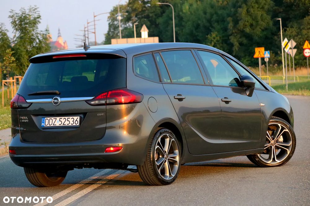 Opel Zafira 1.9 CDTI Cosmo - 29