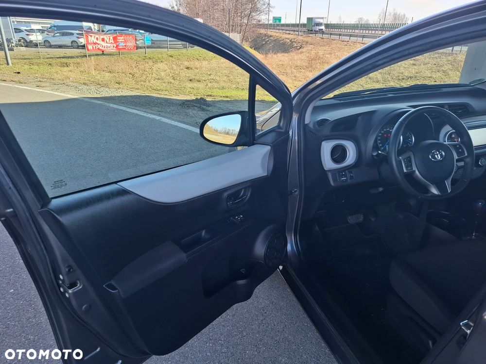 Toyota Yaris 1.5 VVT-i Life - 21