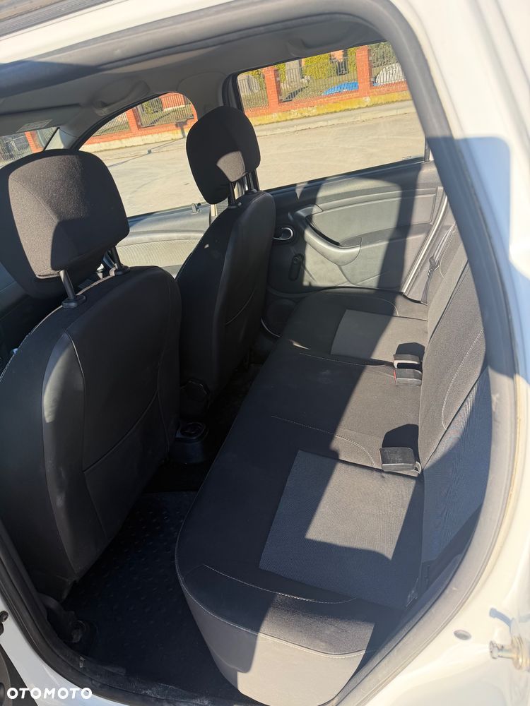 Dacia Duster - 10