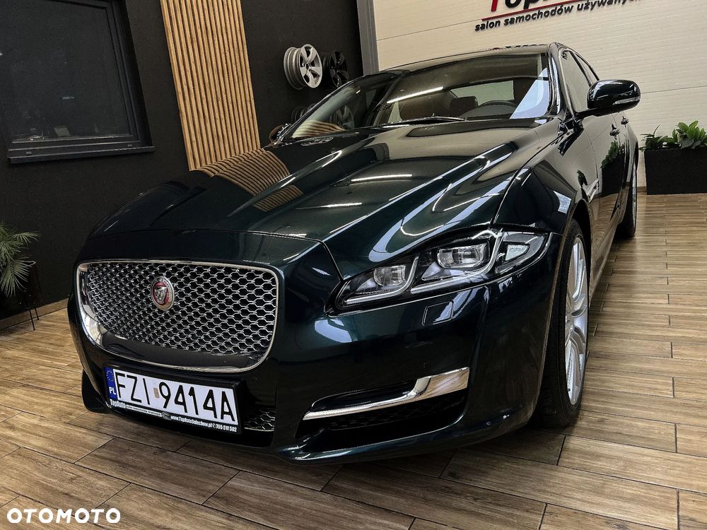 Jaguar XJ 3.0 D V6 Premium Luxury - 15