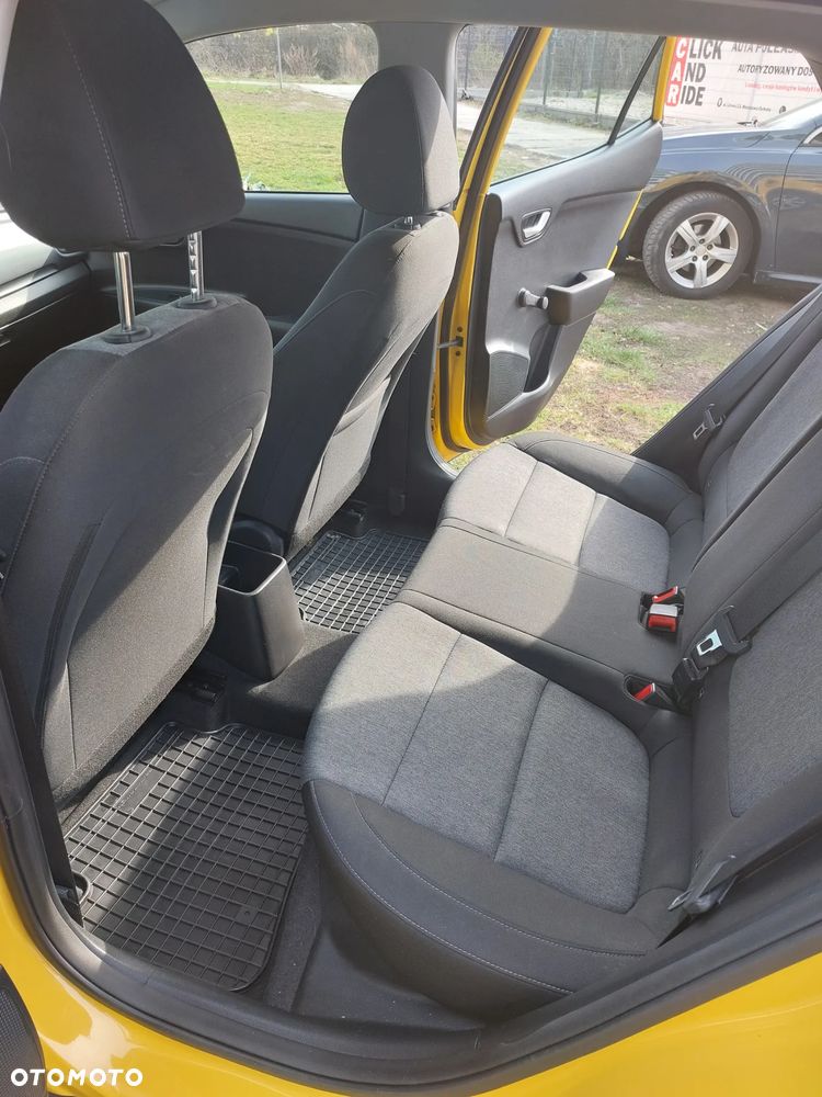 Kia Stonic 1.2 M - 17