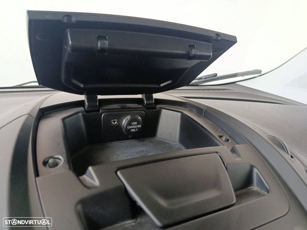 Ford Tourneo Courier 1.0 EcoBoost Ambiente - 20