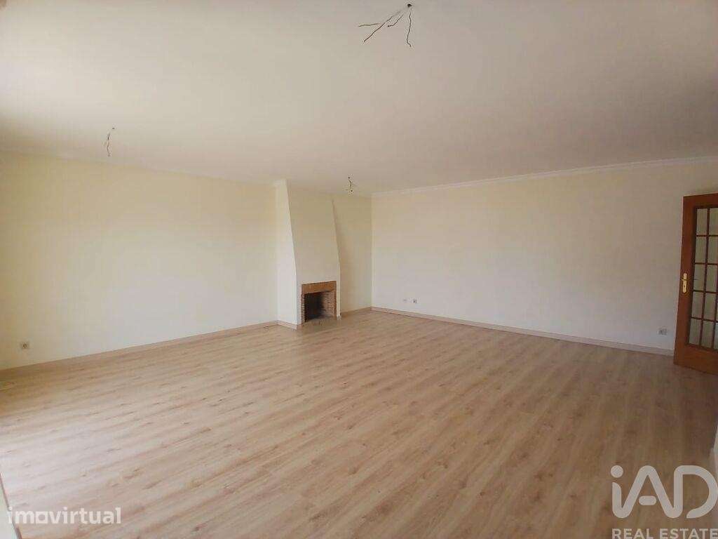 Apartamento T4 em Faro (Sé e São Pedro) de 100,00 m2 - Grande imagem: 2/18