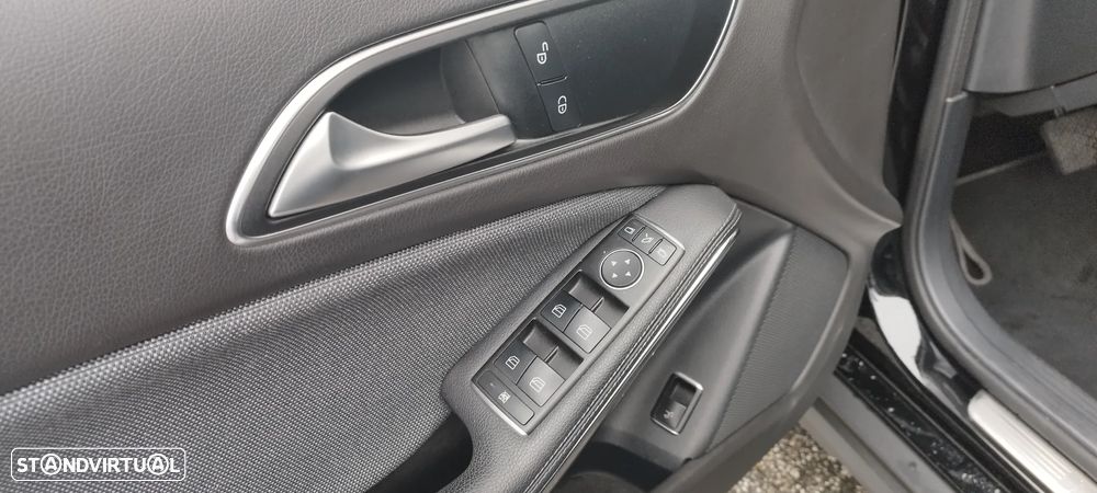 Mercedes-Benz GLA 180 d 7G-DCT Activity Edition - 8