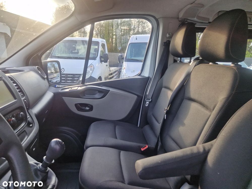Renault Trafic - 11