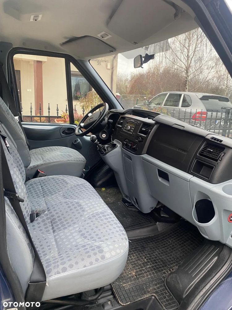 Ford Transit - 4