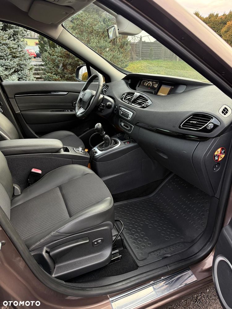 Renault Grand Scenic TCe 130 Bose Edition - 11