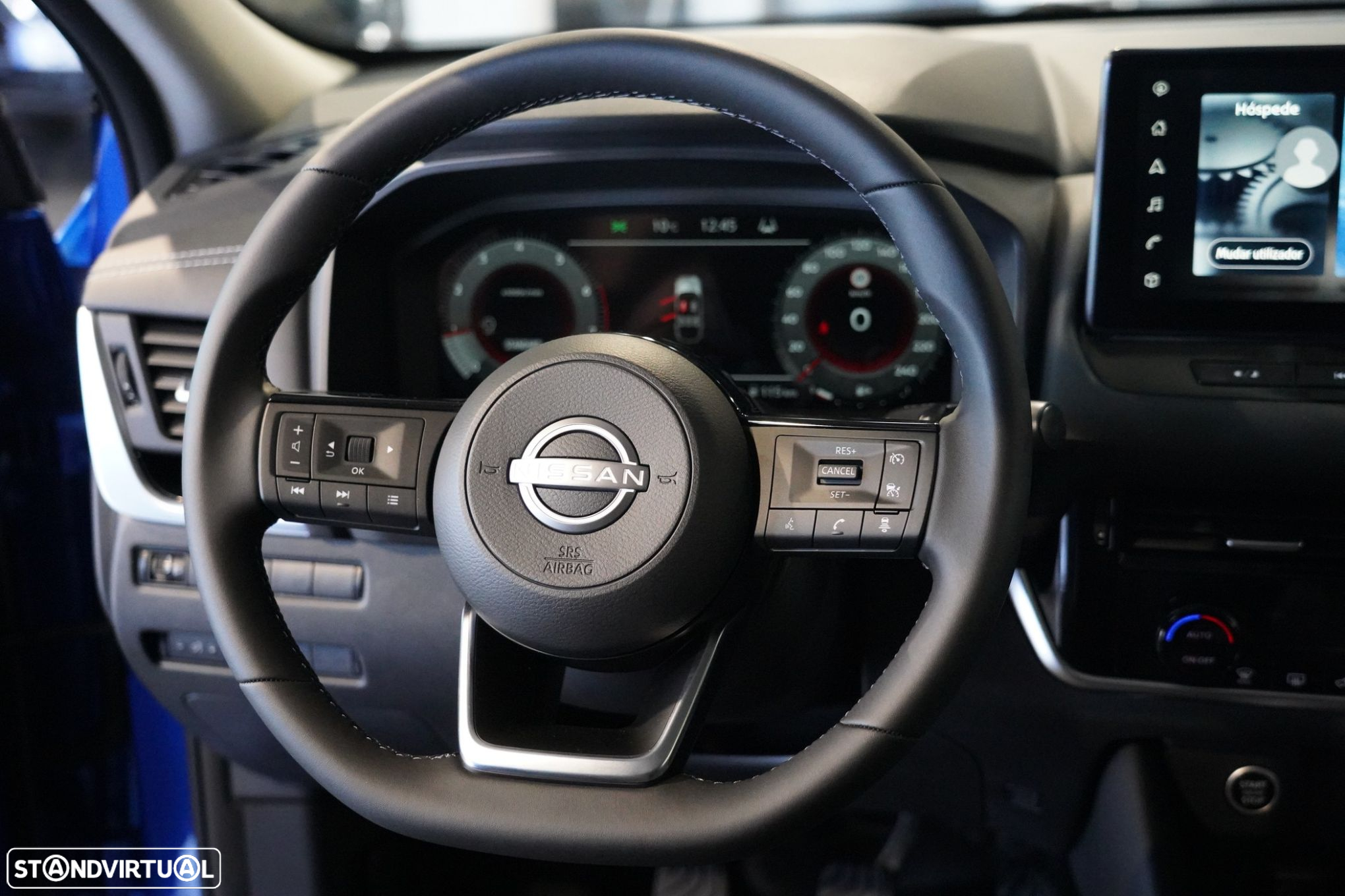 Nissan Qashqai 1.3 DIG-T N-Connecta LED+TT+SKY - 29