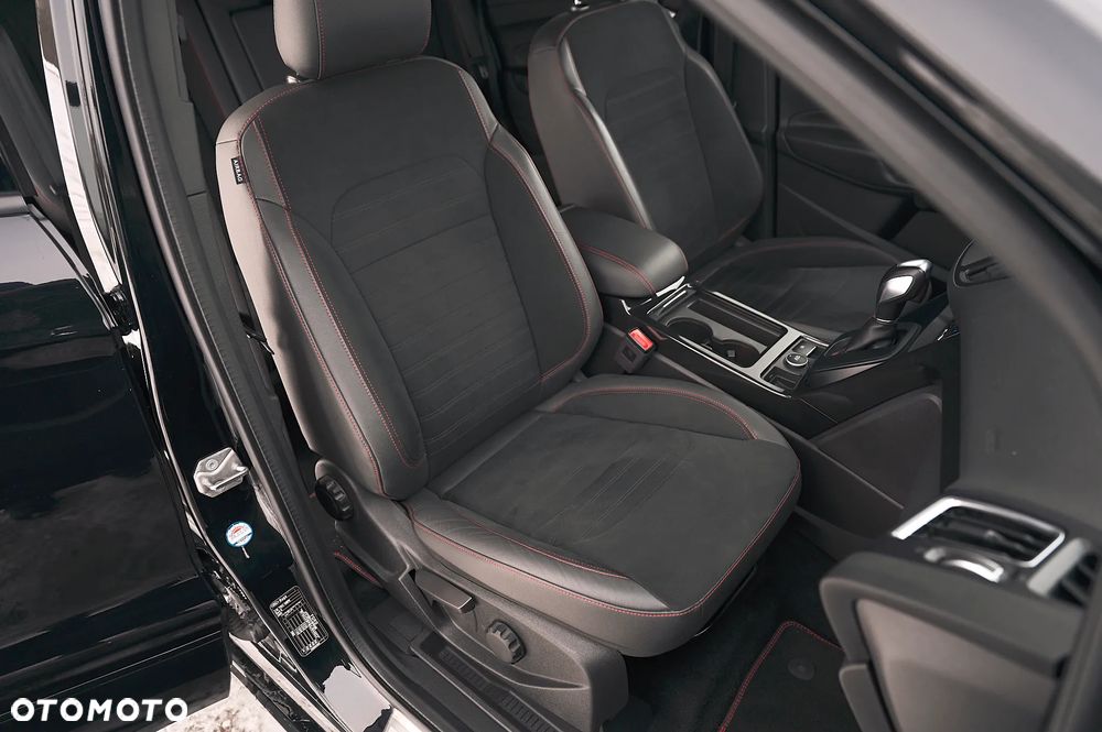 Ford Kuga 2.0 TDCi AWD ST-Line Black - 24