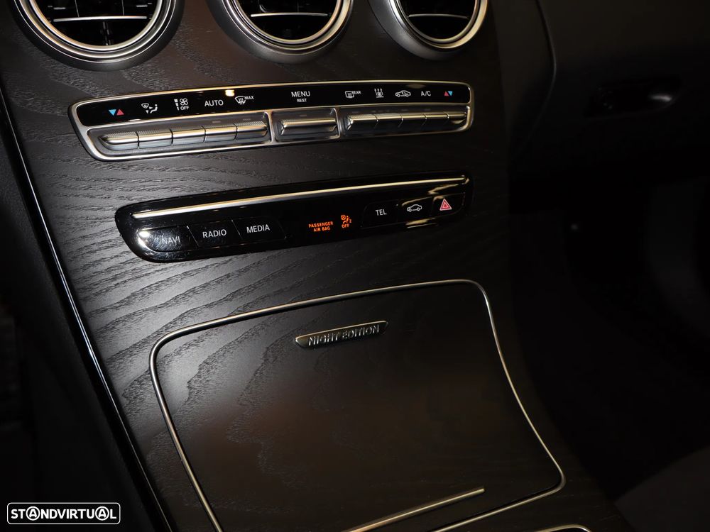 Mercedes-Benz C 300 de T 9G-TRONIC AMG Line - 32