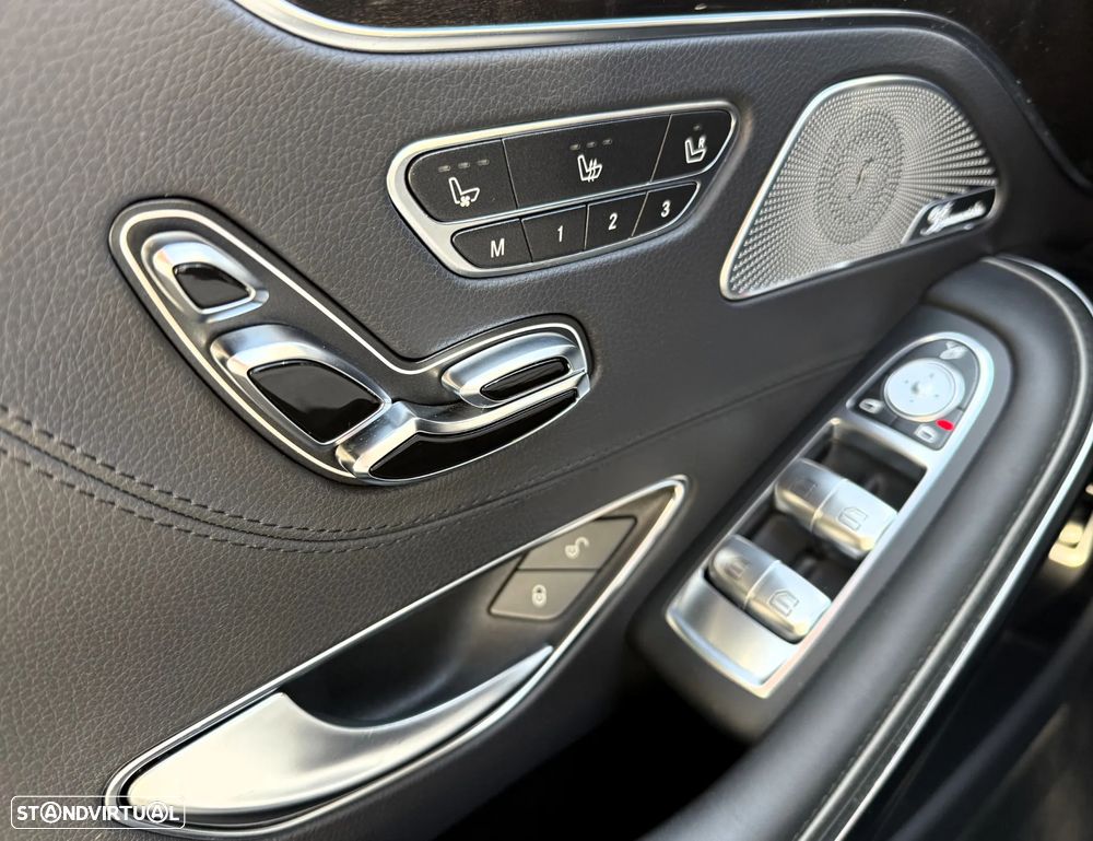 Mercedes-Benz S 560 4Matic 9G-TRONIC - 31