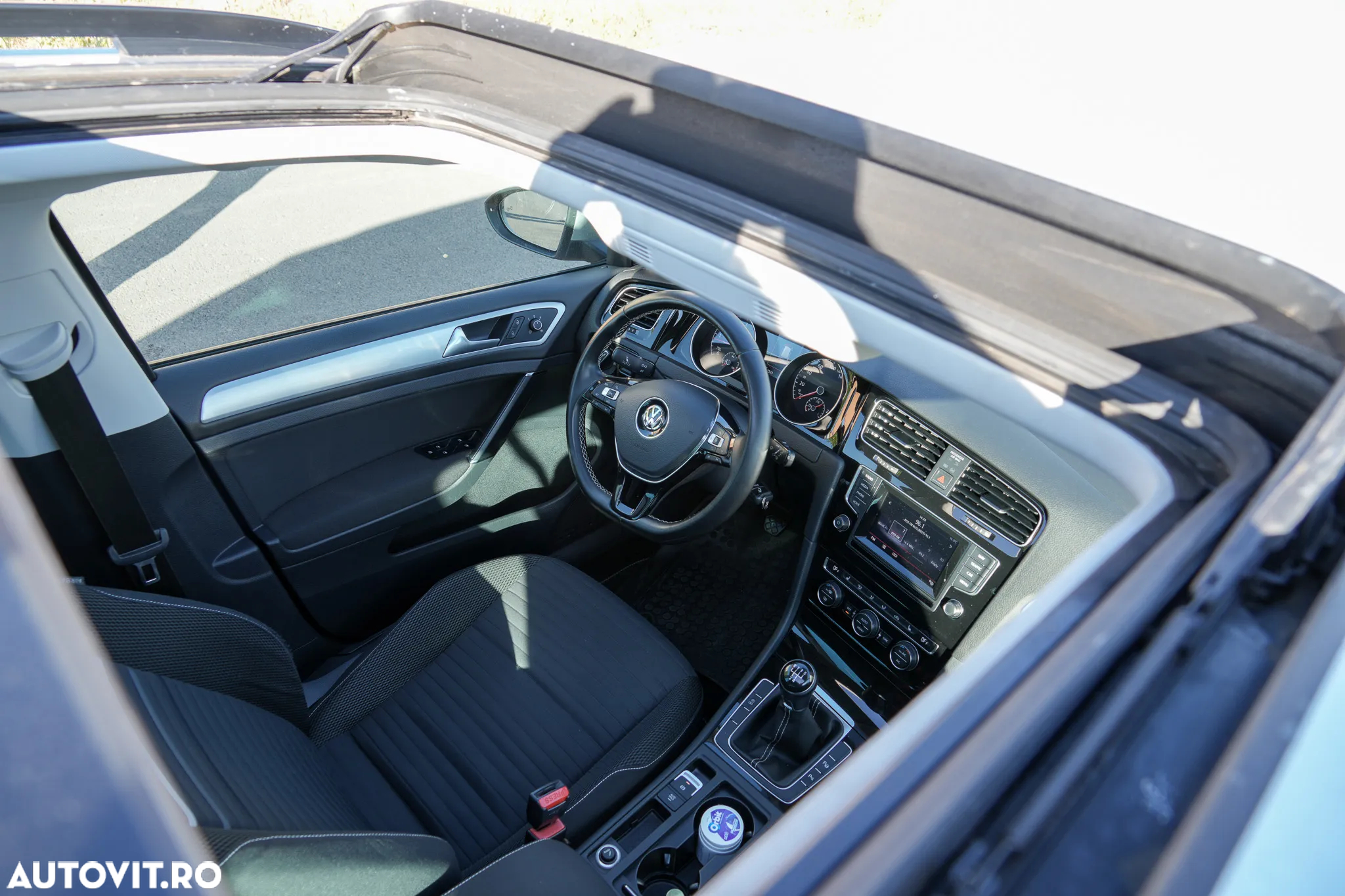 Volkswagen Golf 1.6 TDI DPF Trendline - 19