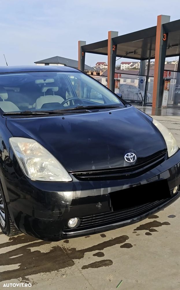 Toyota Prius - 2