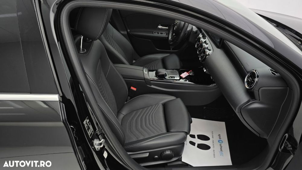 Mercedes-Benz A 200 Sedan 7G-DCT Lim. AMG Line Advanced Plus - 19