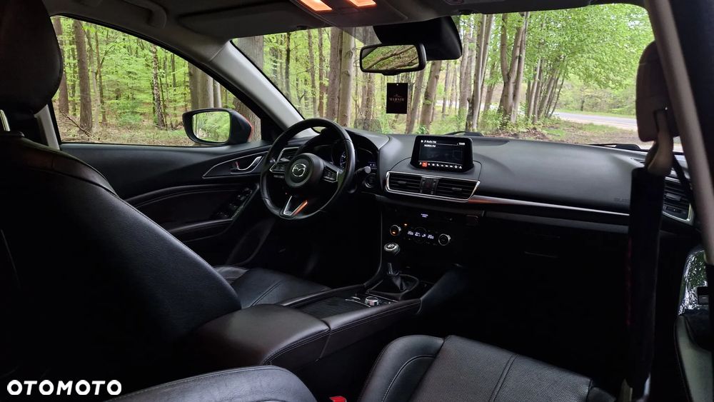 Mazda 3 - 9