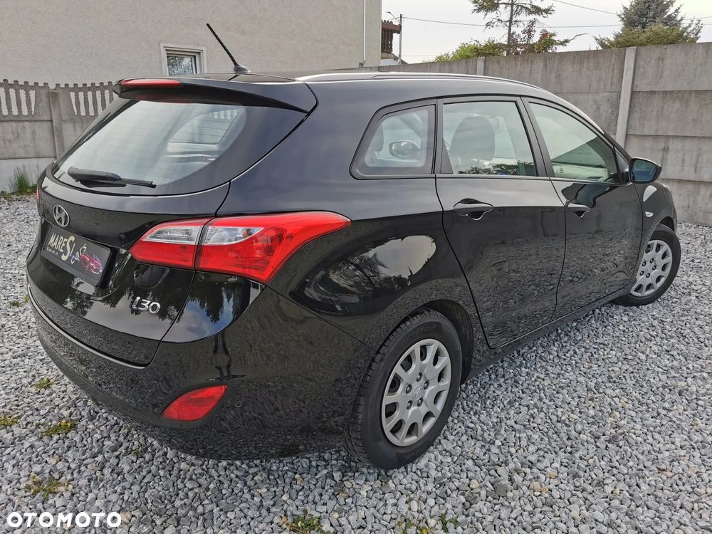 Hyundai i30 i30cw 1.4 CRDi Trend - 4