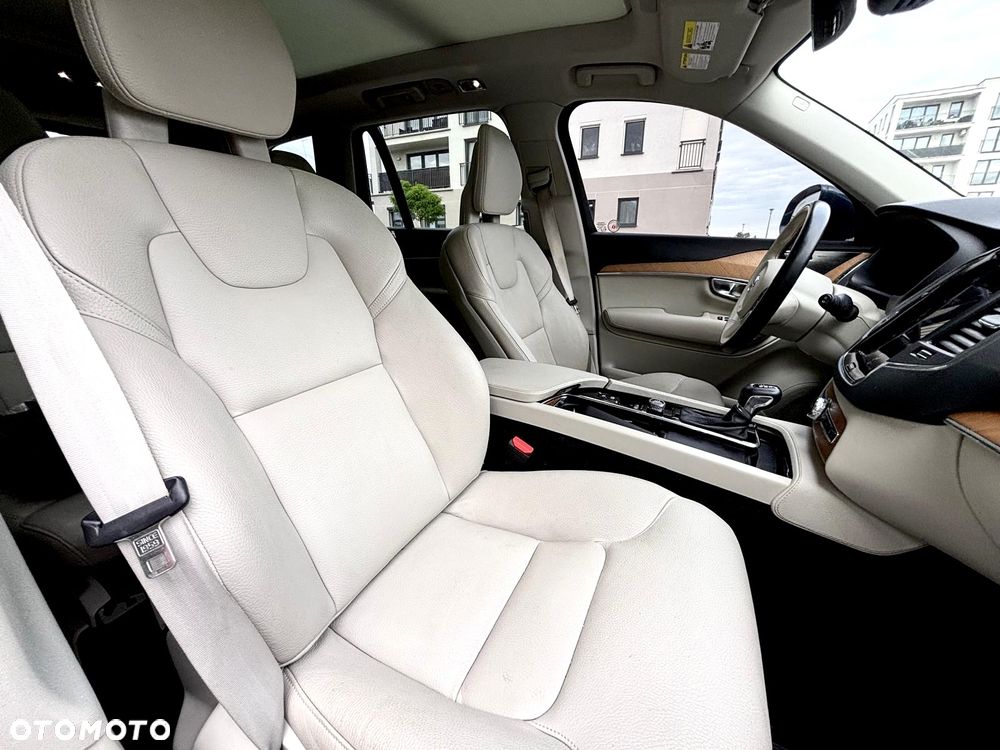 Volvo XC 90 T6 AWD Momentum 7os - 23