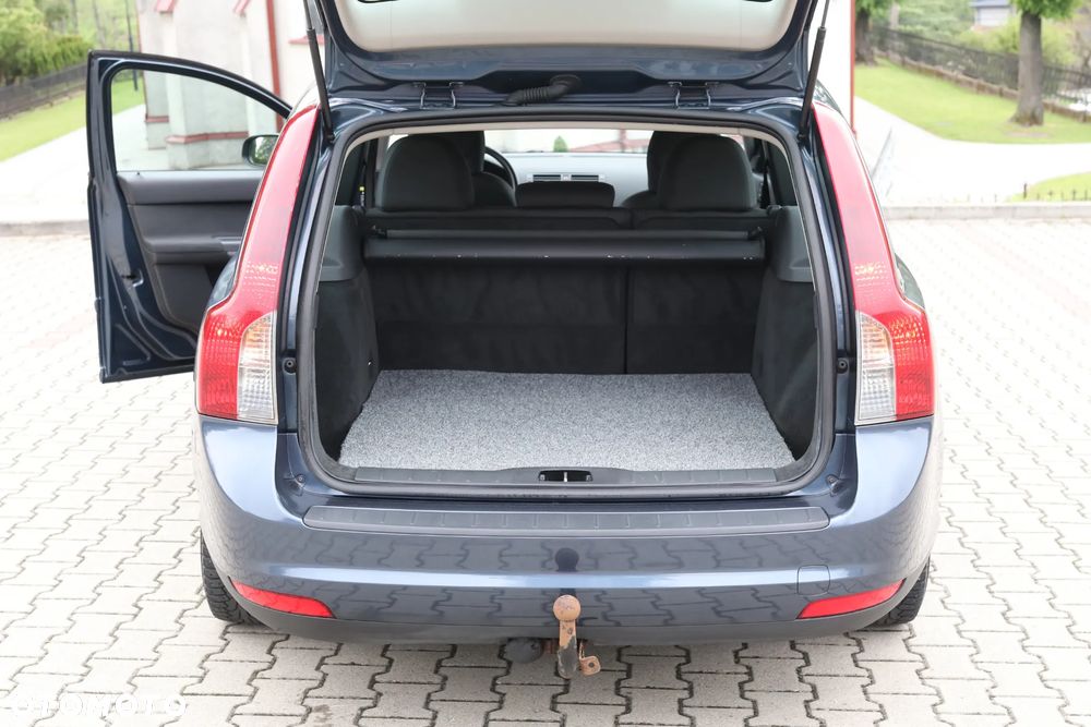 Volvo V50 1.8 - 12