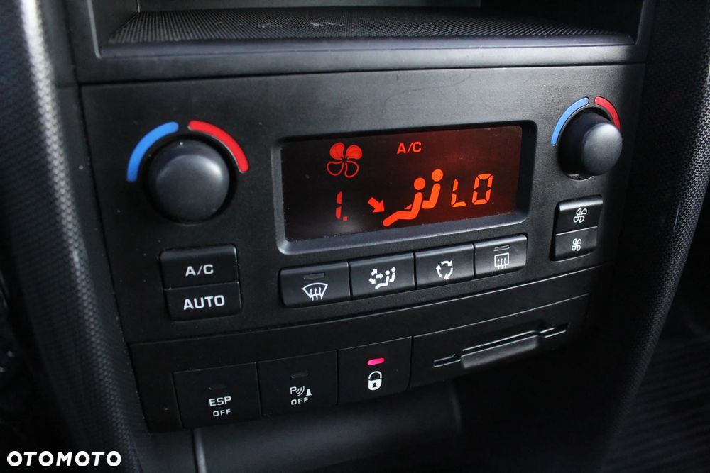 Peugeot 207 150 Turbo Platinum - 28