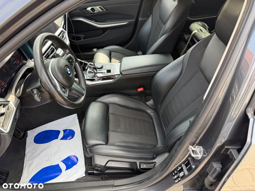 BMW Seria 3 320d Sport Line - 8