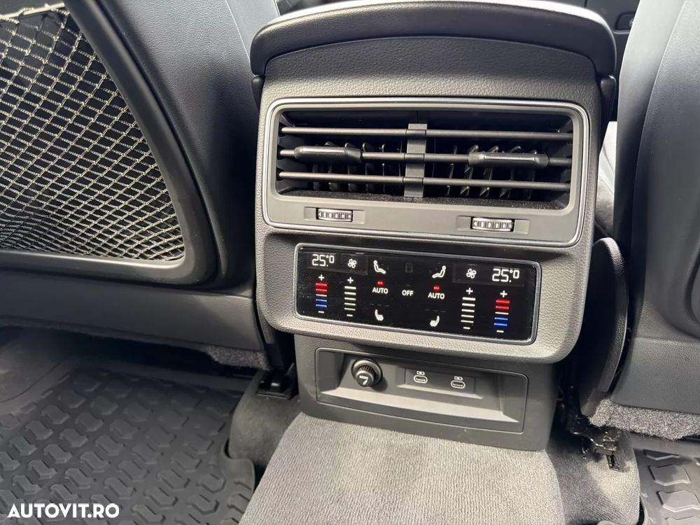 Audi RS Q8 4.0 TFSI quattro MHEV Tiptronic - 14