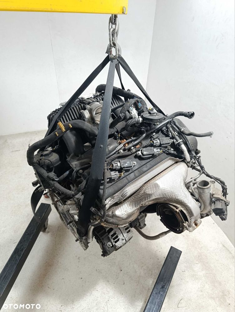 Silnik M838TE 3.8L V8 RWD z McLaren 570S z 2016 roku, wersja USA - 5