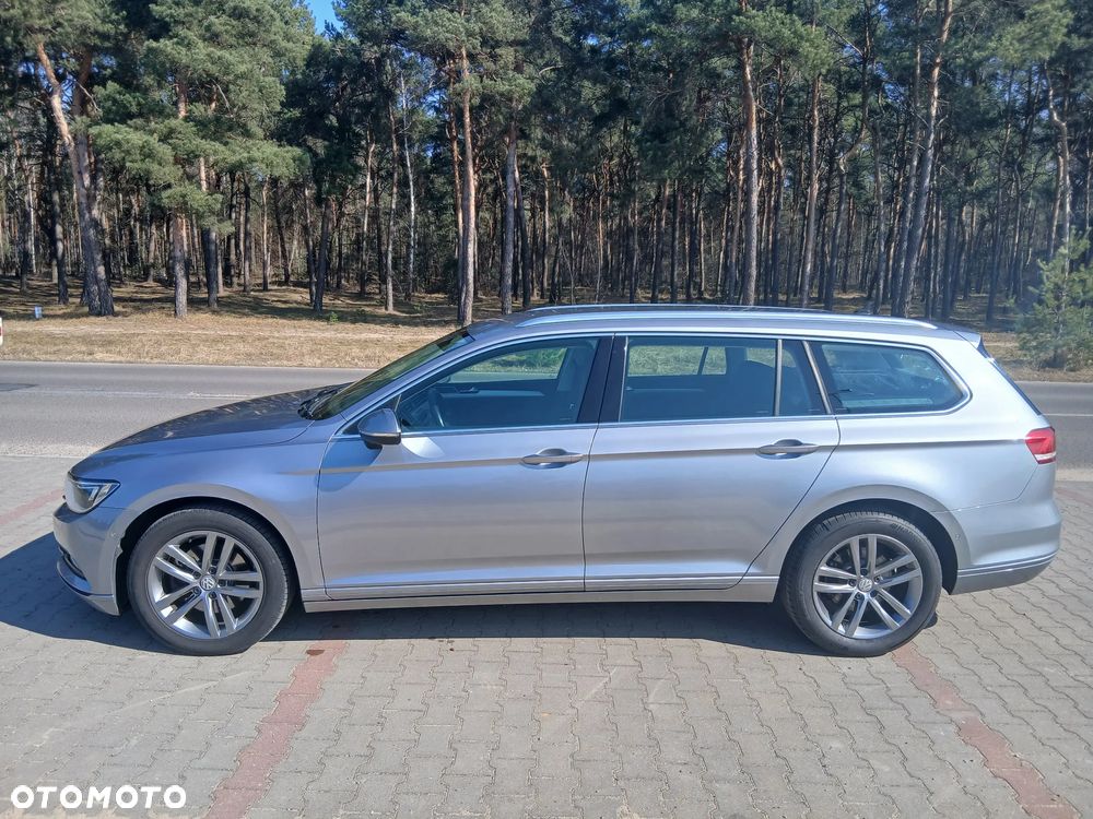 Volkswagen Passat 2.0 TDI SCR DSG Trendline - 5