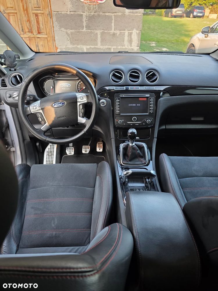 Ford S-Max - 15