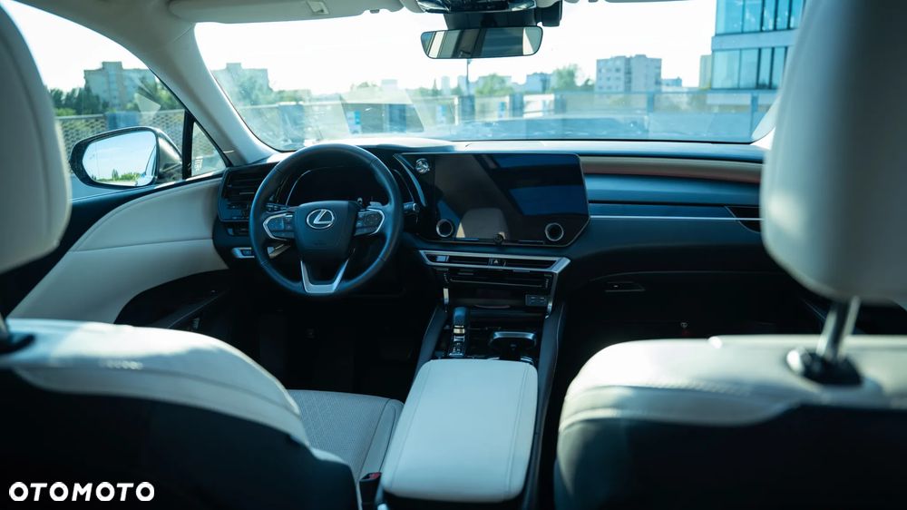 Lexus RX 450h+ F Sport Design - 15